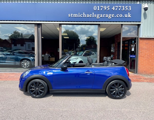 Used MINI Convertible 2018 for sale - 75605071: Photo 11