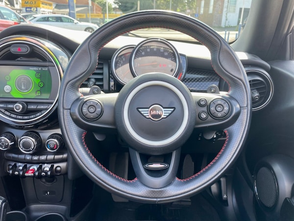 Used MINI Convertible 2018 for sale - 75605071: Photo 19