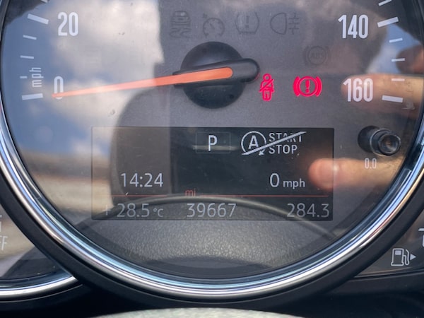 Used MINI Convertible 2018 for sale - 75605071: Photo 22