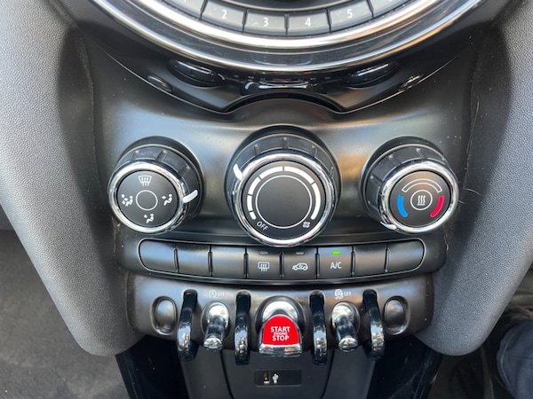 Used MINI Convertible 2018 for sale - 75605071: Photo 33