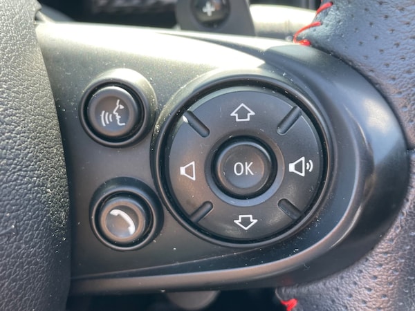 Used MINI Convertible 2018 for sale - 75605071: Photo 39