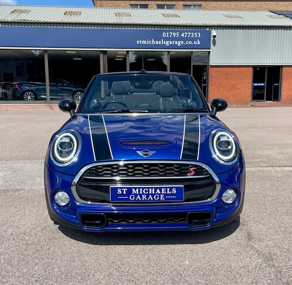 Used MINI Convertible 2018 for sale - 75605071: Photo 5