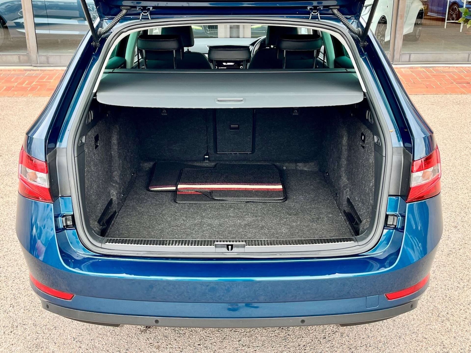 Used Skoda Superb 2022 for sale - 76905338: Photo 83