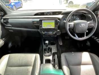 Used Toyota Hilux 2023 for sale - 74825633: Photo