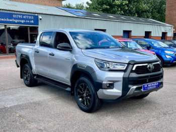 Used Toyota Hilux 2023 for sale - 74825633: Photo