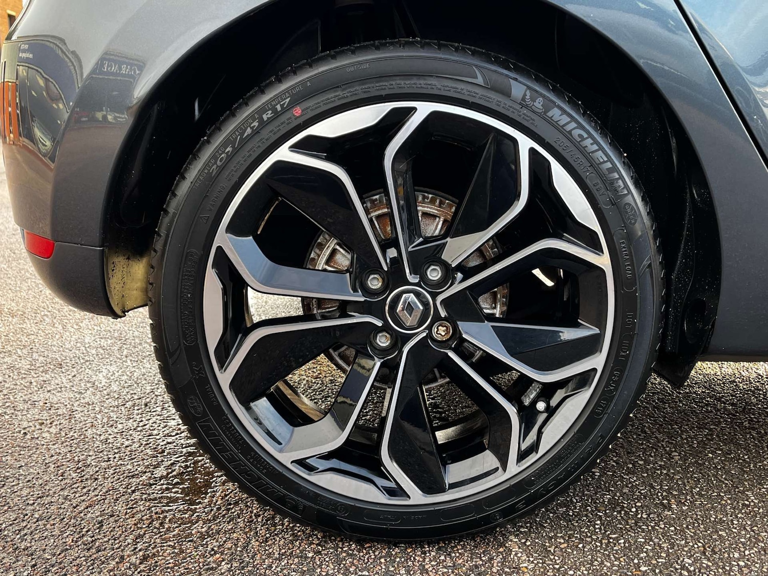 Used Renault Clio 2019 for sale - 76957769: Photo 14