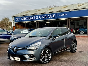 Used Renault Clio 2019 for sale - 76957769: Photo