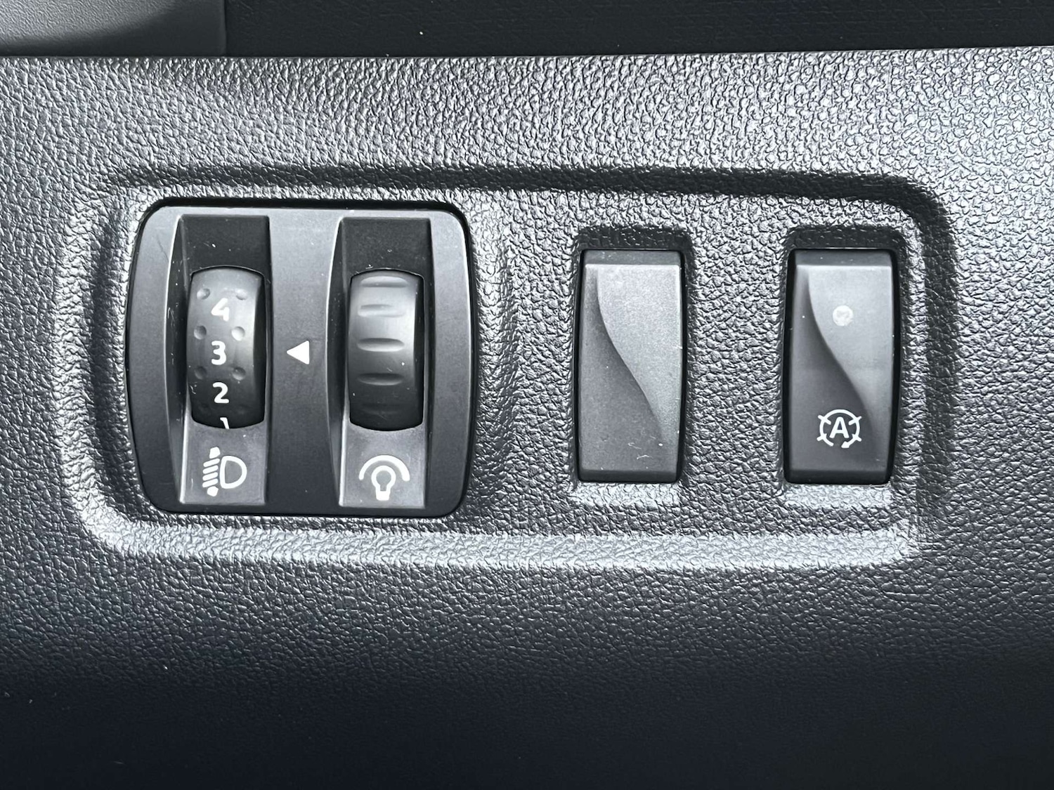 Used Renault Clio 2019 for sale - 76957769: Photo 50