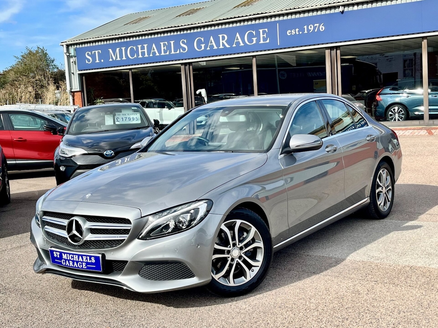 Used Mercedes-Benz C Class 2016 for sale - 76077902: Photo 1