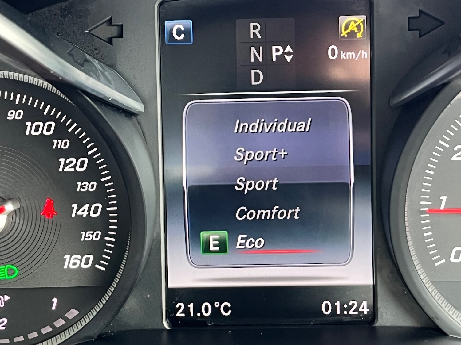 Used Mercedes-Benz C Class 2016 for sale - 76077902: Photo 25