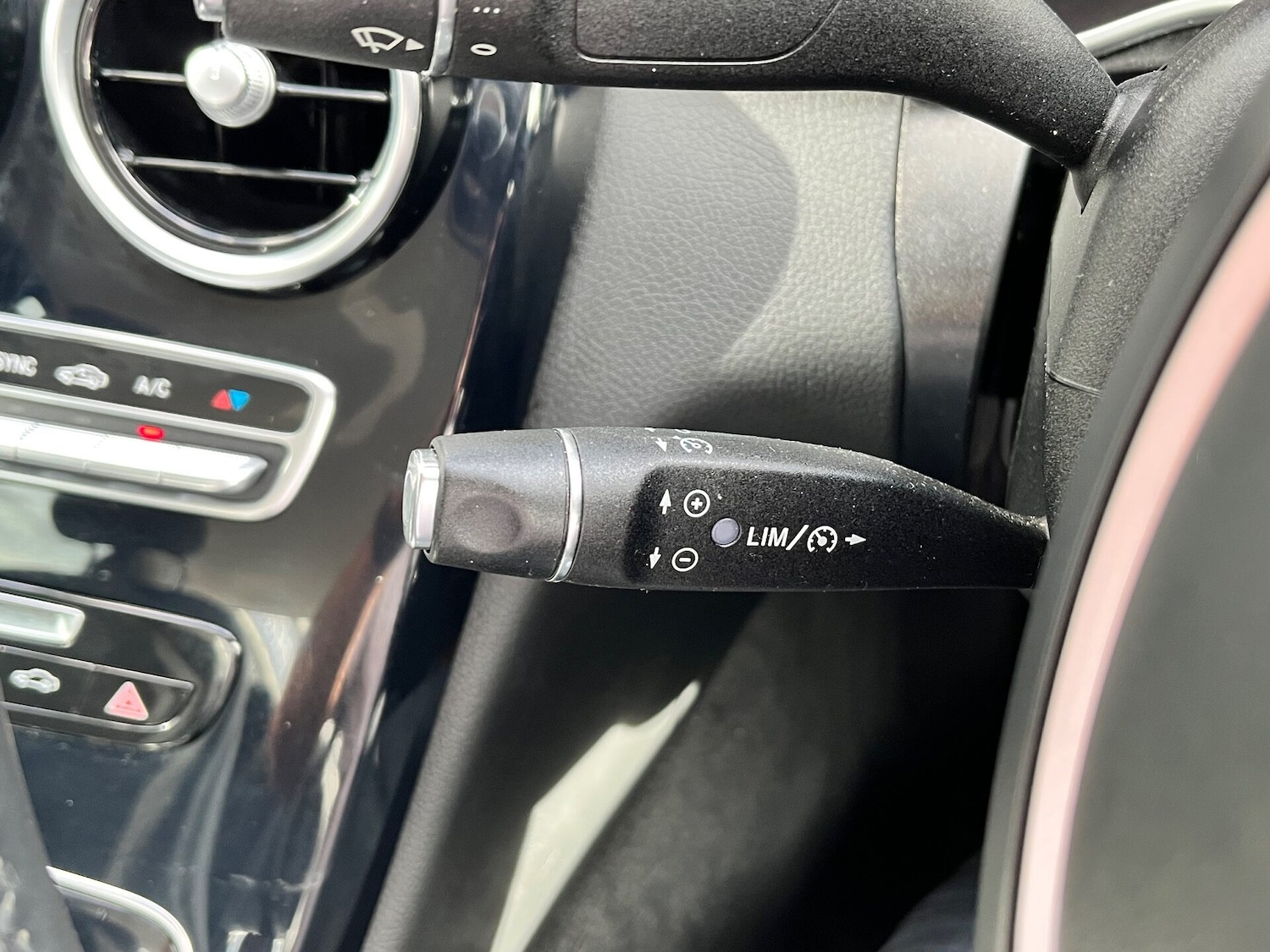 Used Mercedes-Benz C Class 2016 for sale - 76077902: Photo 62