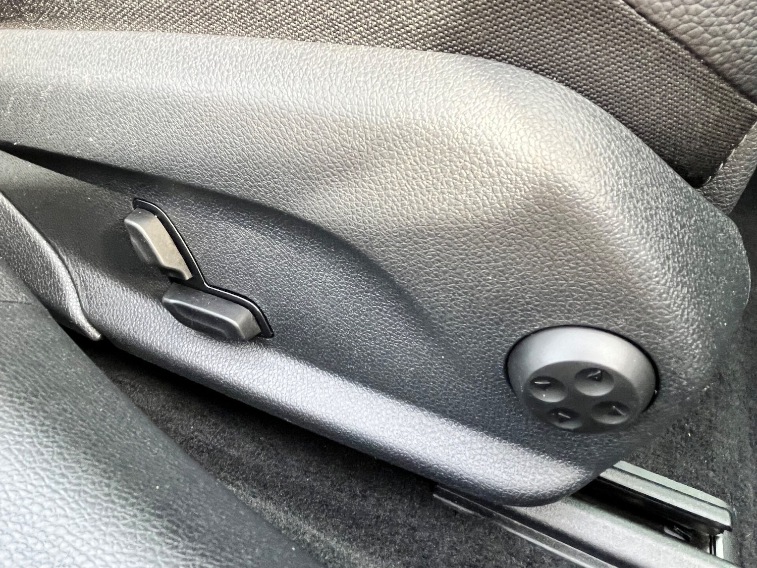 Used Mercedes-Benz C Class 2016 for sale - 76077902: Photo 68