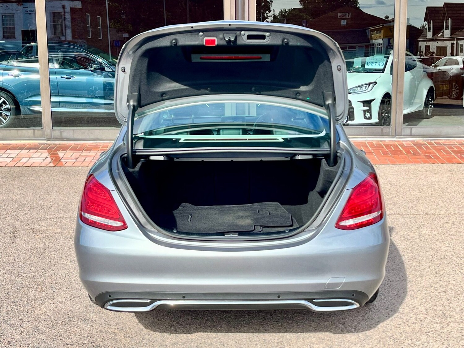 Used Mercedes-Benz C Class 2016 for sale - 76077902: Photo 74