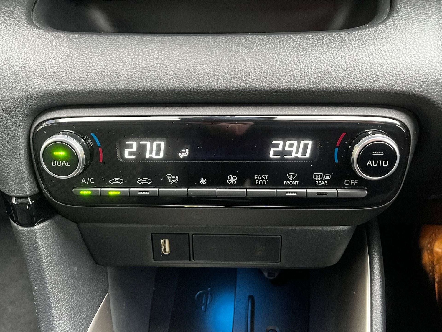 Used Mazda Mazda2 HYBRID 2023 for sale - 76905361: Photo 51