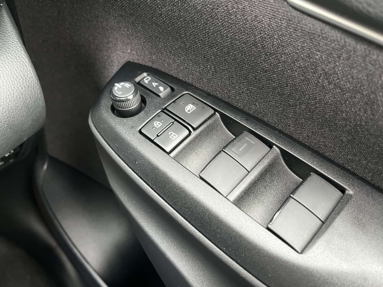 Used Mazda Mazda2 HYBRID 2023 for sale - 76905361: Photo 63