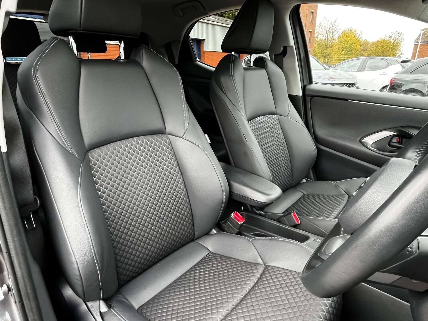 Used Mazda Mazda2 HYBRID 2023 for sale - 76905361: Photo 64