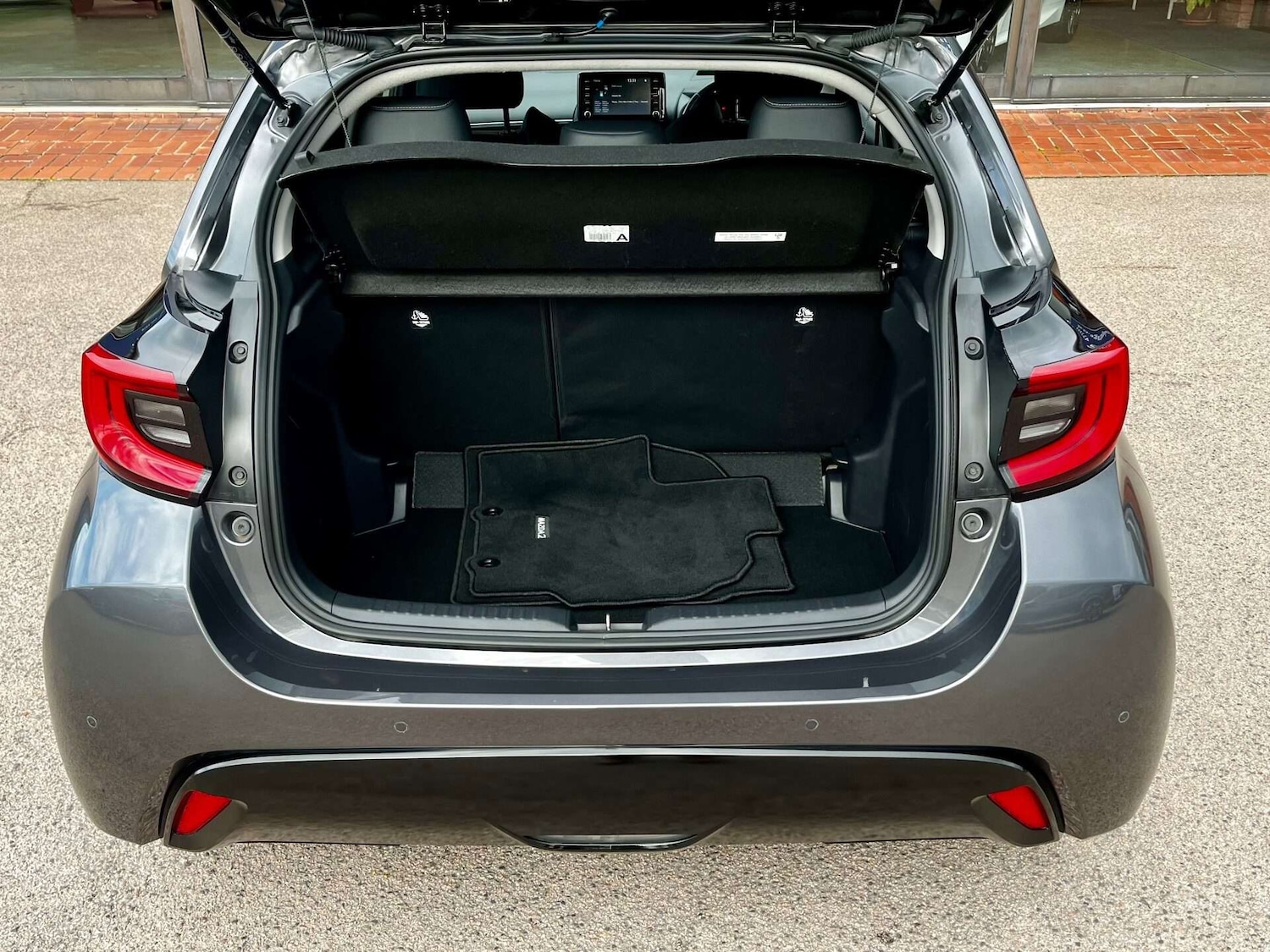 Used Mazda Mazda2 HYBRID 2023 for sale - 76905361: Photo 68