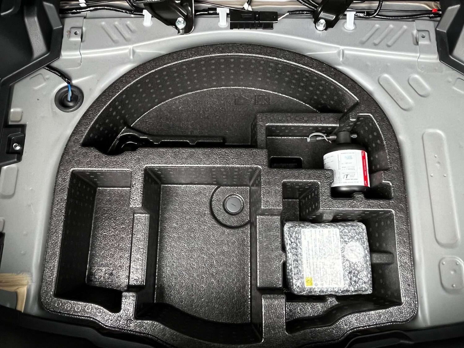 Used Mazda Mazda2 HYBRID 2023 for sale - 76905361: Photo 71