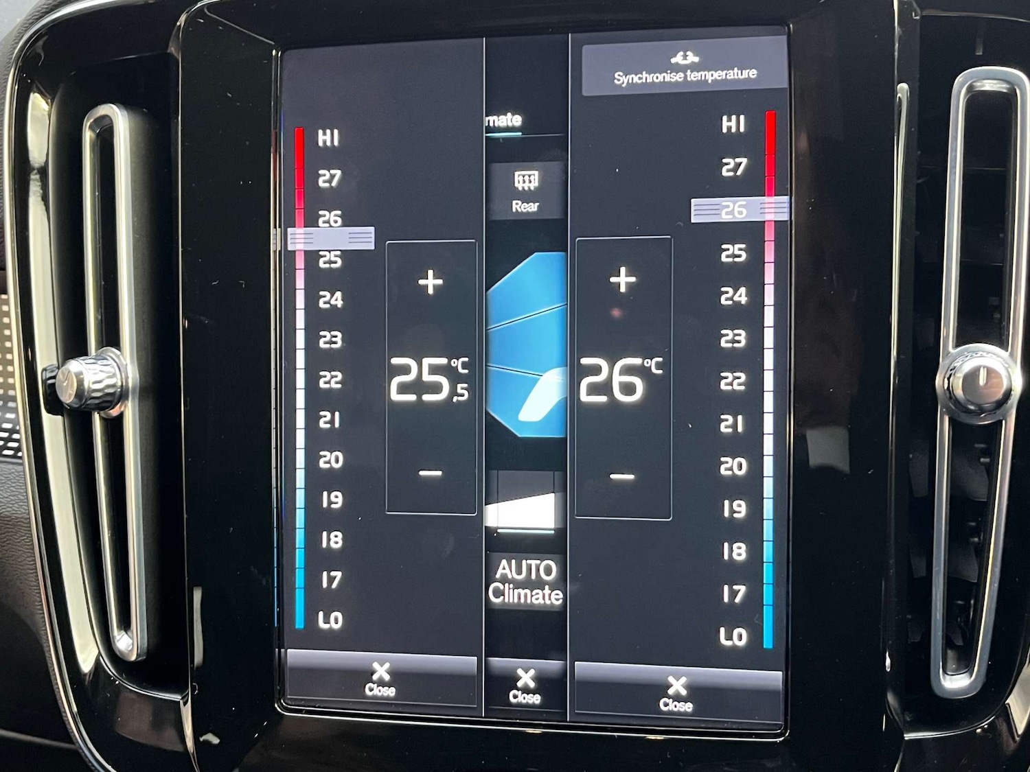 Used Volvo XC40 2021 for sale - 77200733: Photo 32