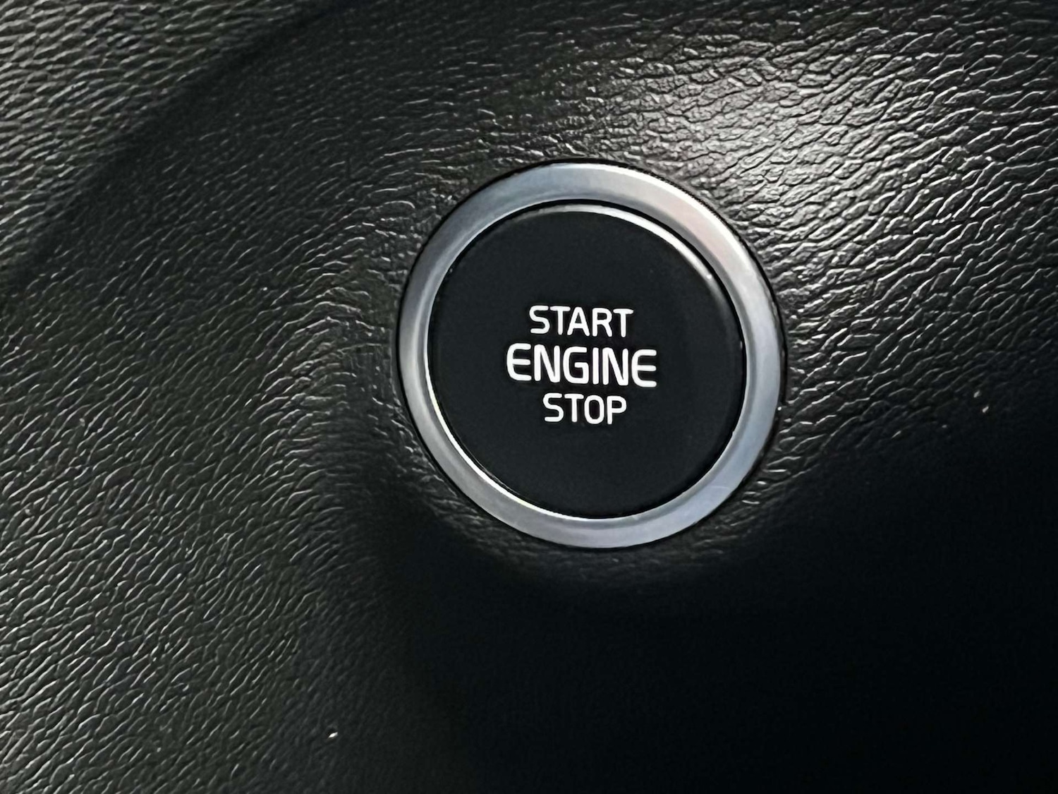 Used Volvo XC40 2021 for sale - 77200733: Photo 51