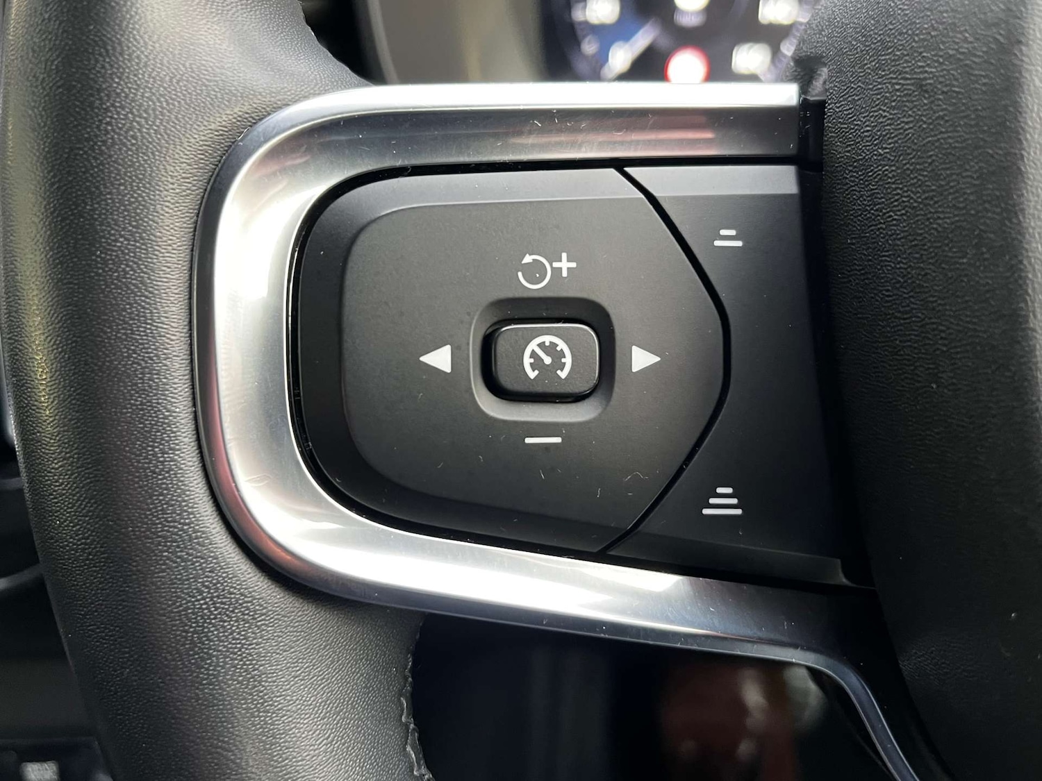 Used Volvo XC40 2021 for sale - 77200733: Photo 52