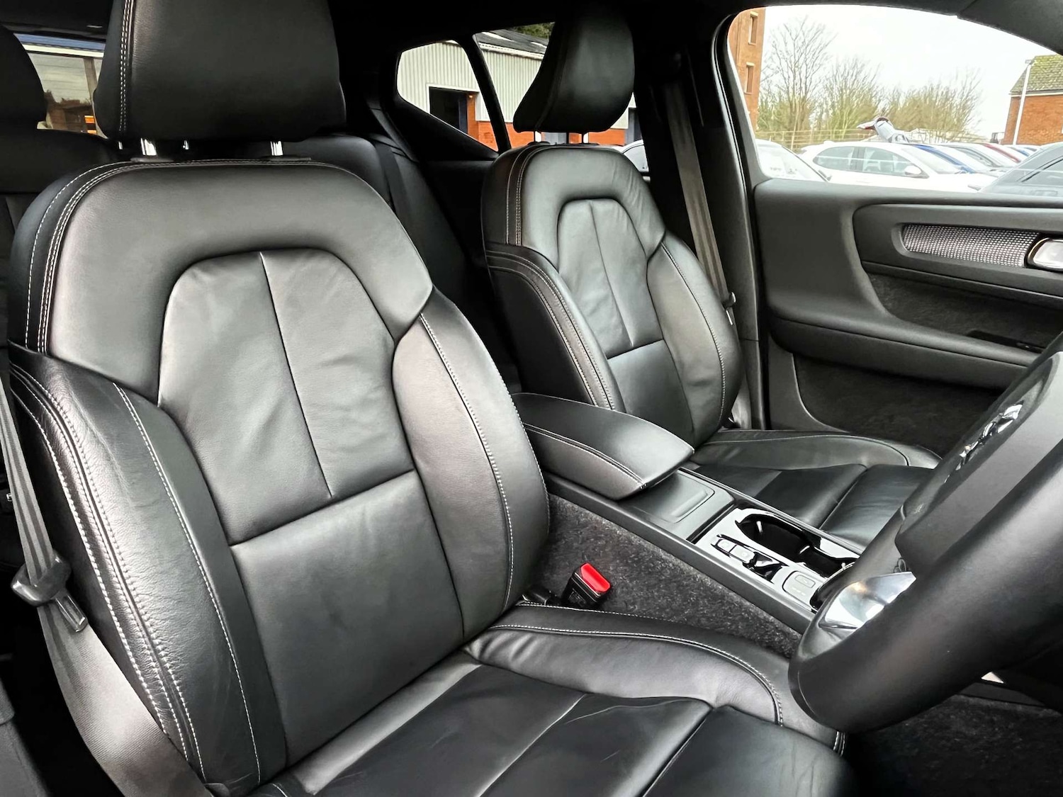 Used Volvo XC40 2021 for sale - 77200733: Photo 59