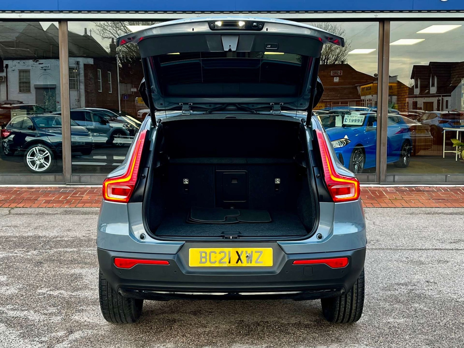Used Volvo XC40 2021 for sale - 77200733: Photo 64