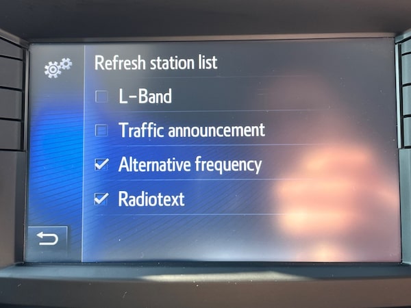 Used Toyota Avensis 2017 for sale - 74817053: Photo 30