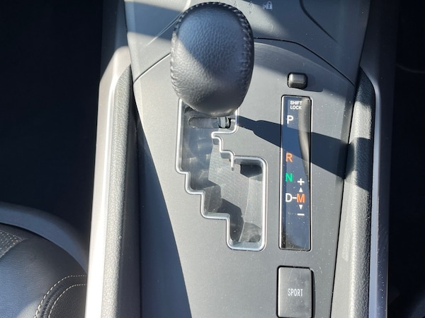 Used Toyota Avensis 2017 for sale - 74817053: Photo 41