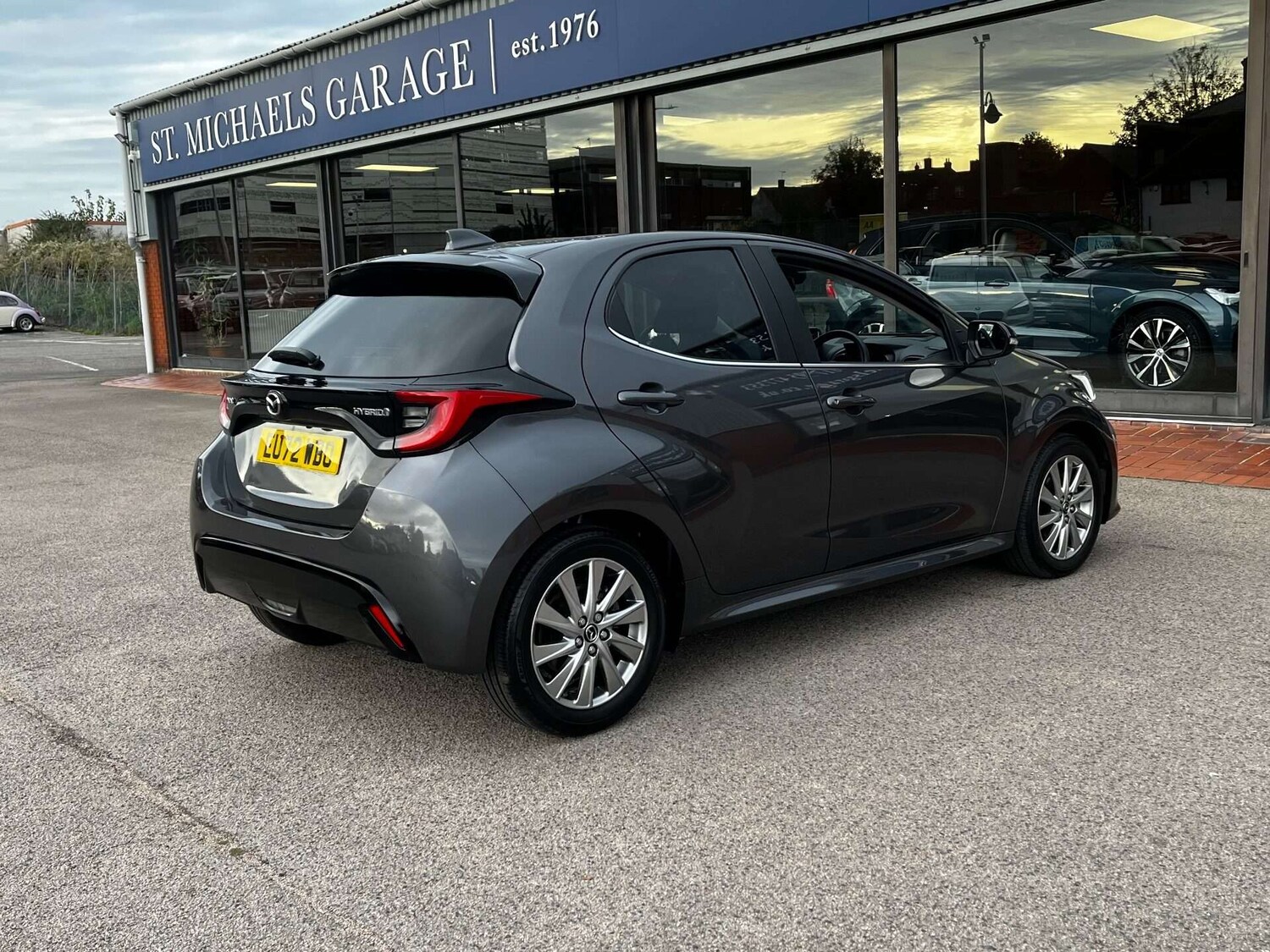 Used Mazda Mazda2 HYBRID 2022 for sale - 76905367: Photo 8