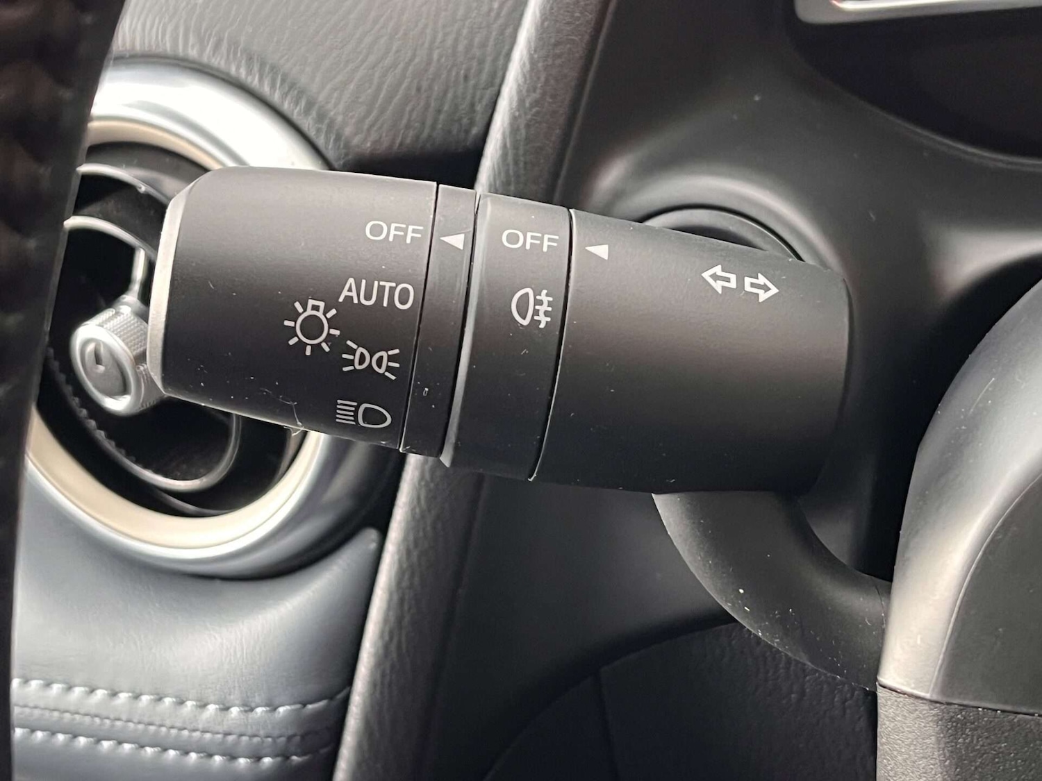 Used Mazda Mazda2 2023 for sale - 76957835: Photo 55