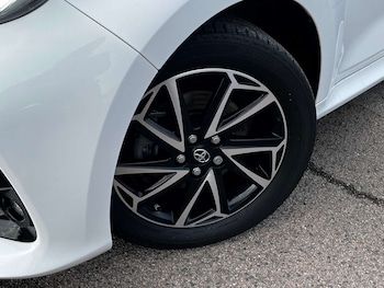 Used Toyota Yaris 2022 for sale - 77211792: Photo