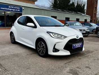Used Toyota Yaris 2022 for sale - 77211792: Photo