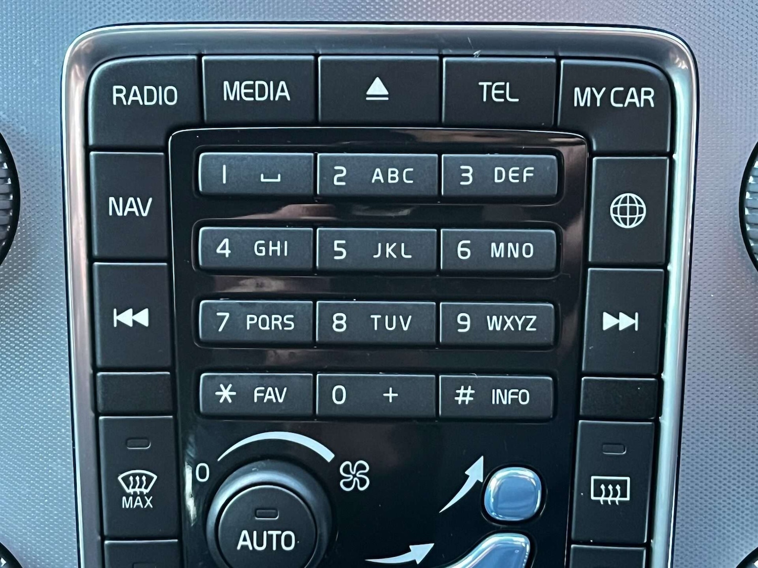 Used Volvo XC60 2017 for sale - 76957811: Photo 43