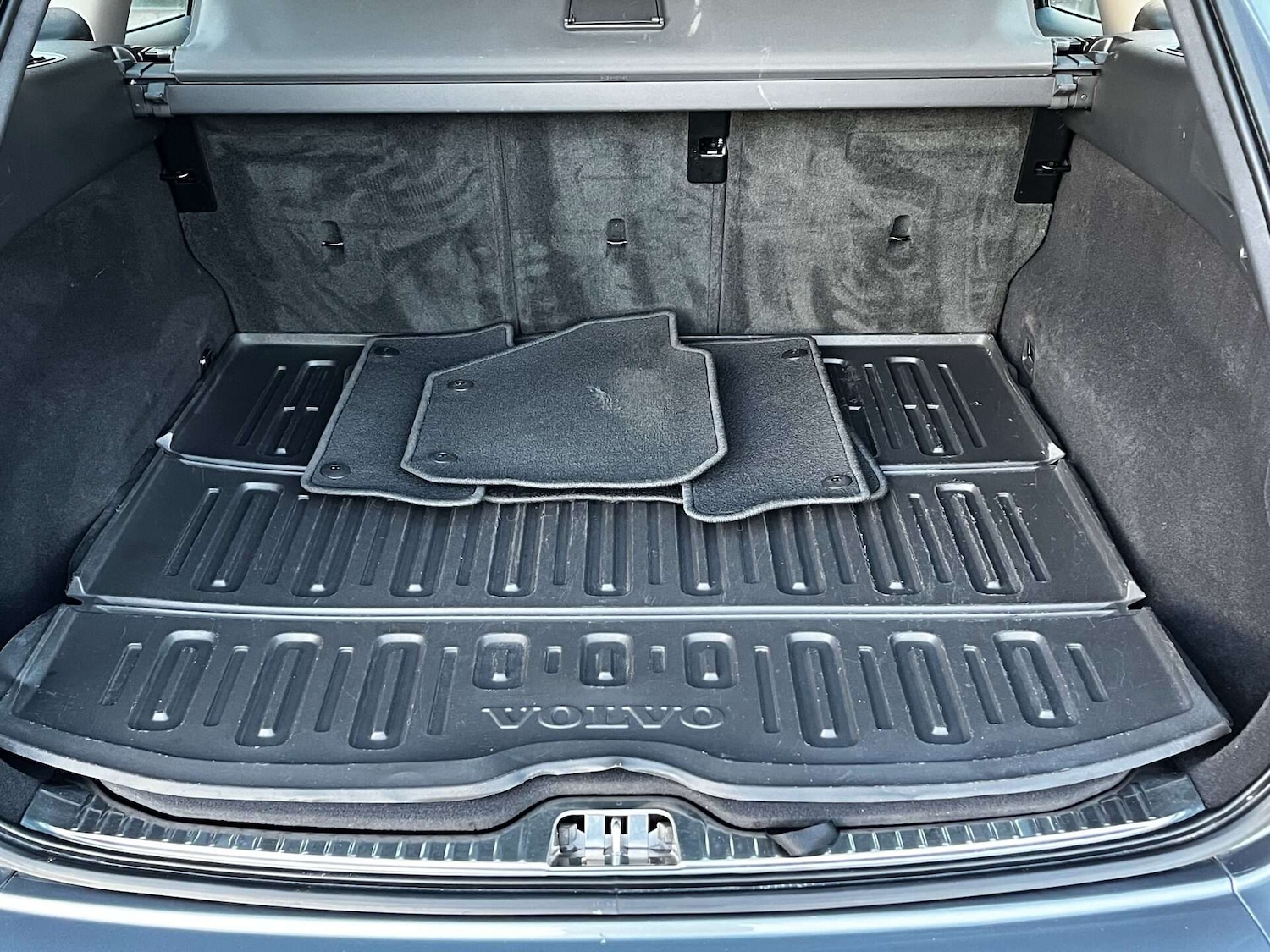 Used Volvo XC60 2017 for sale - 76957811: Photo 58