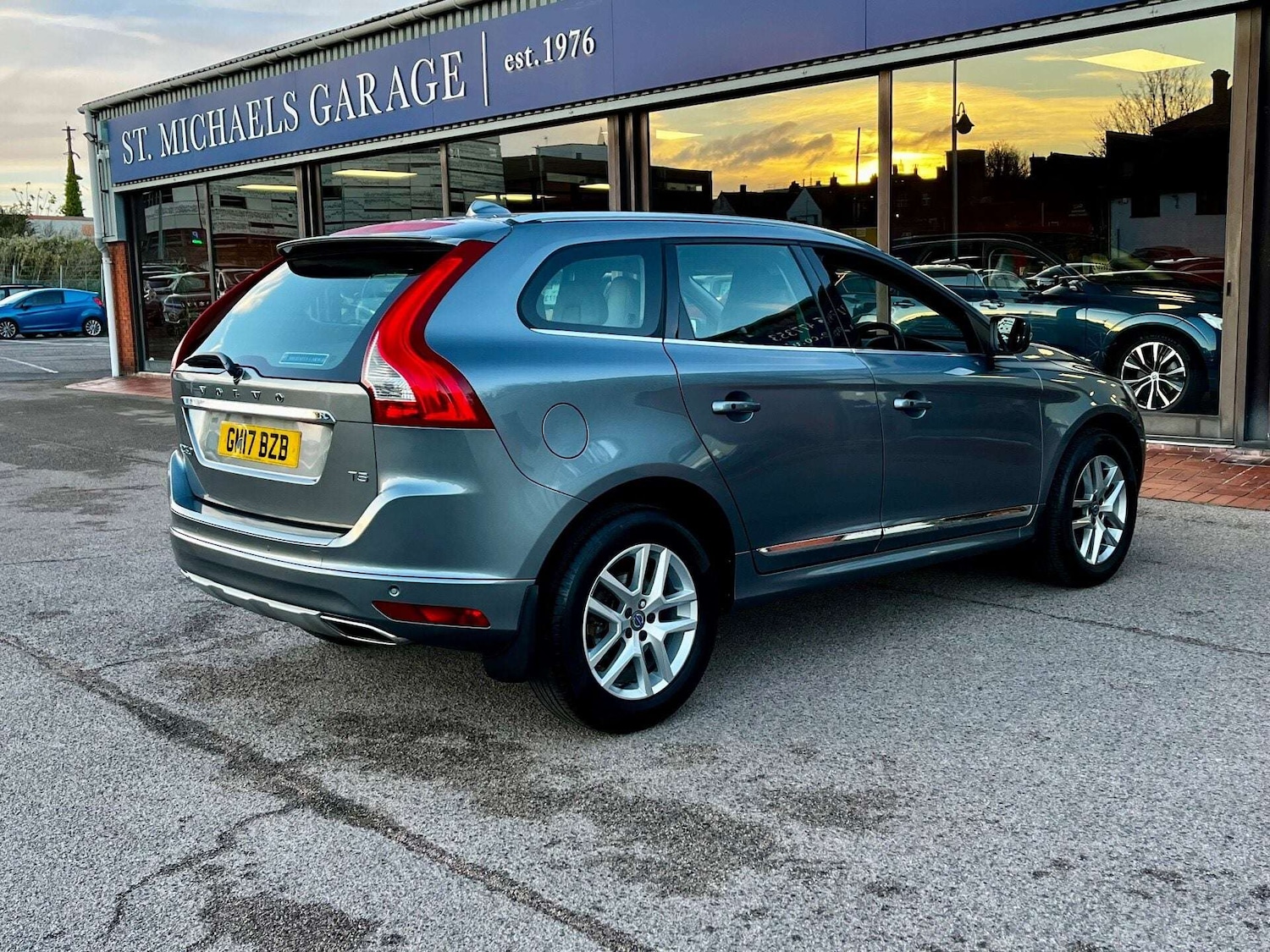 Used Volvo XC60 2017 for sale - 76957811: Photo 8