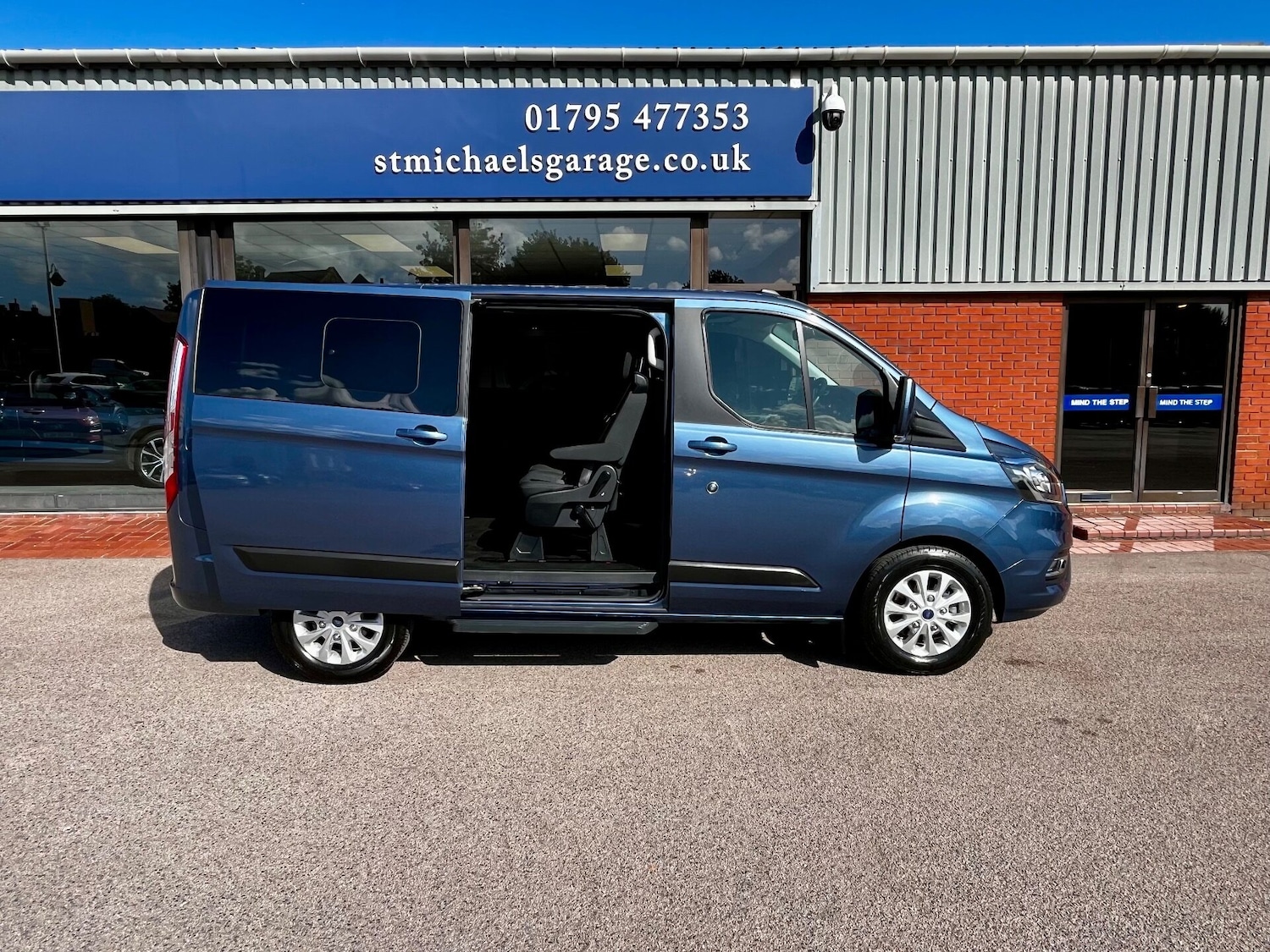 Used Ford Tourneo Custom 2023 for sale - 75999470: Photo 13