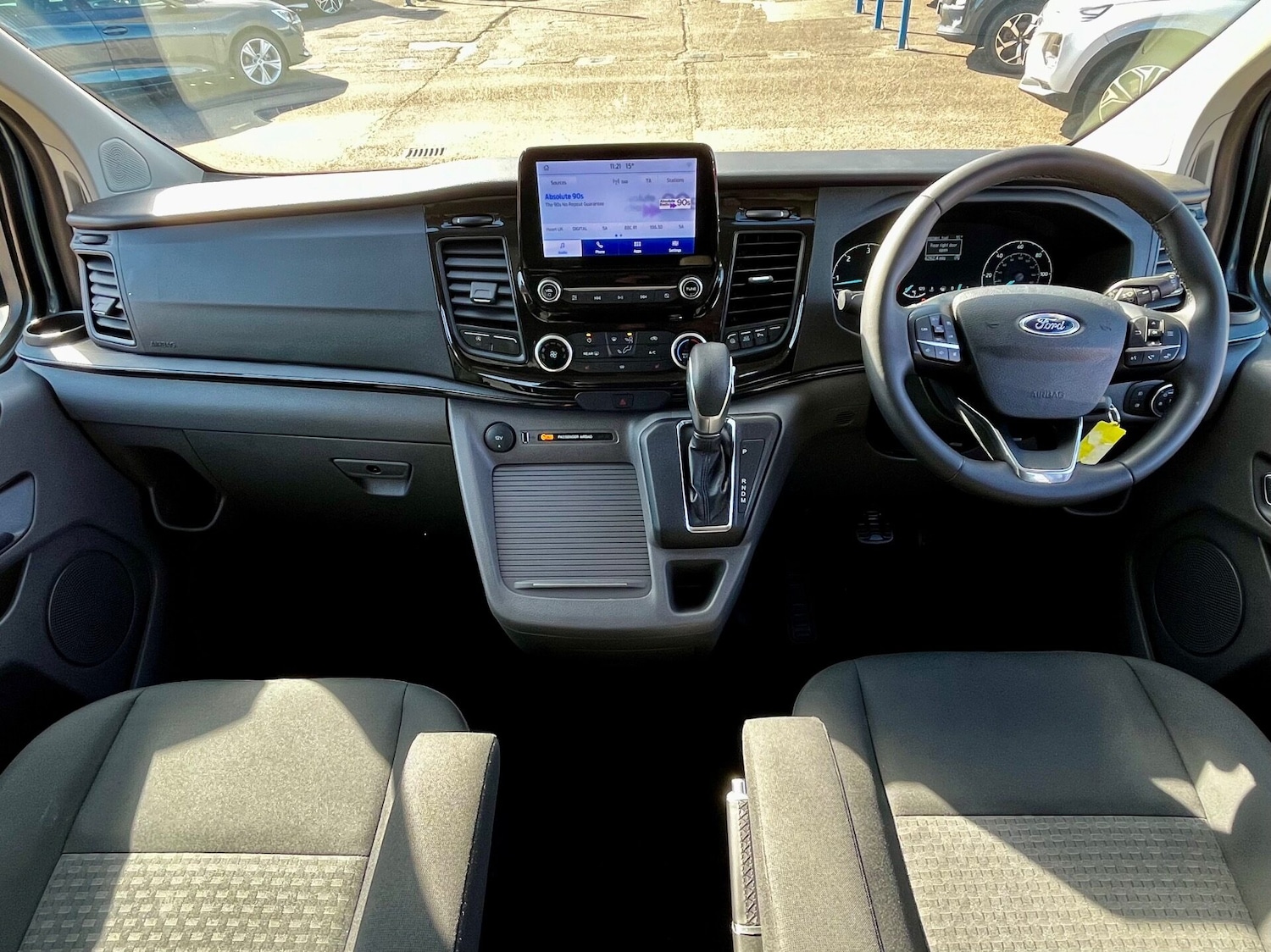 Used Ford Tourneo Custom 2023 for sale - 75999470: Photo 2