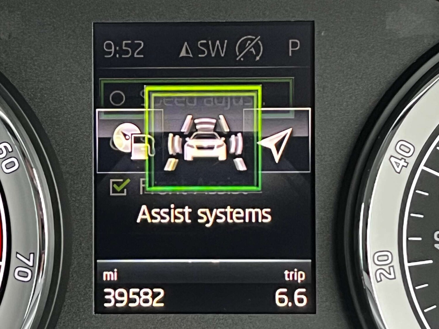 Used Skoda Karoq 2021 for sale - 76971073: Photo 23