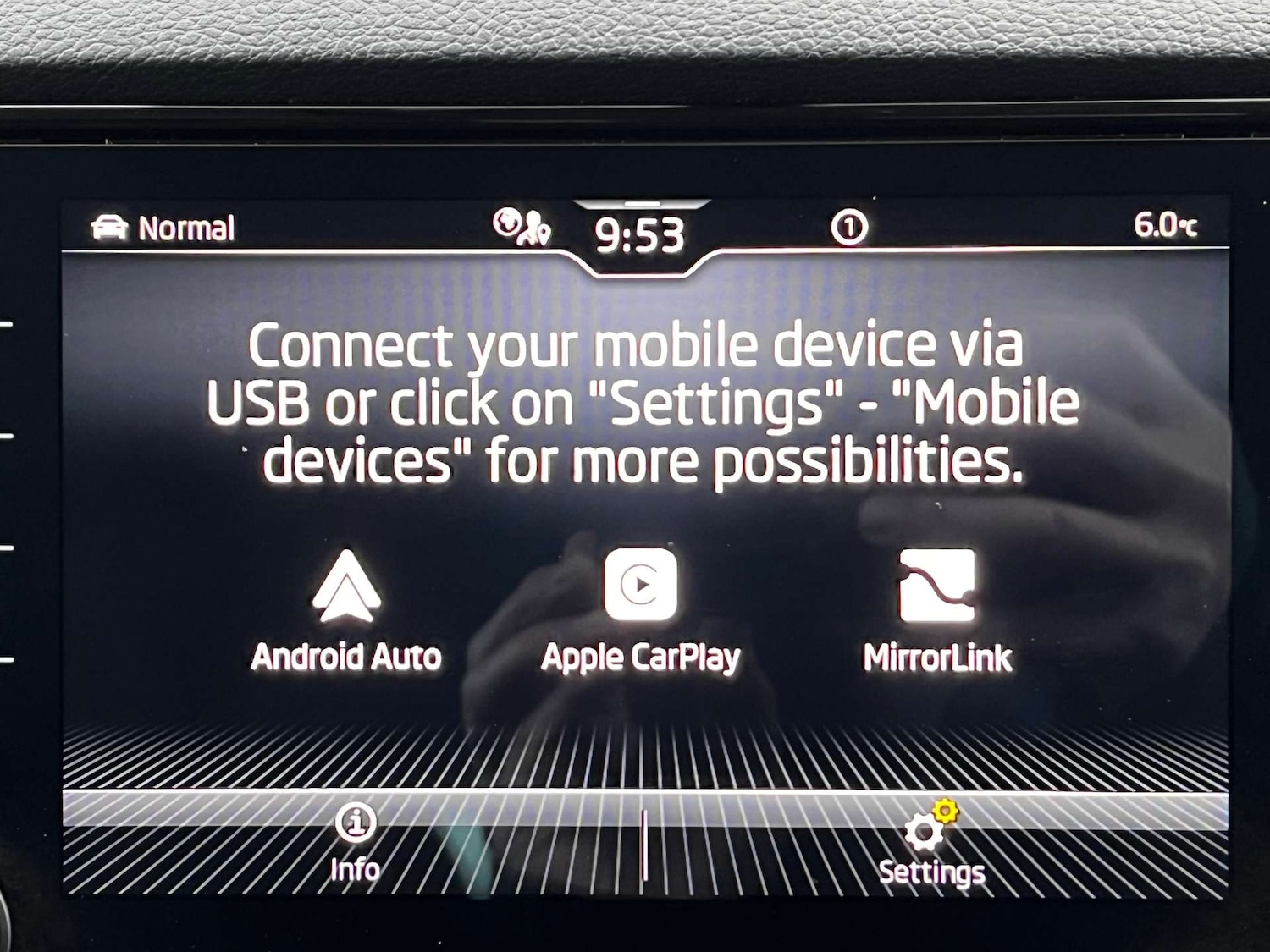 Used Skoda Karoq 2021 for sale - 76971073: Photo 40