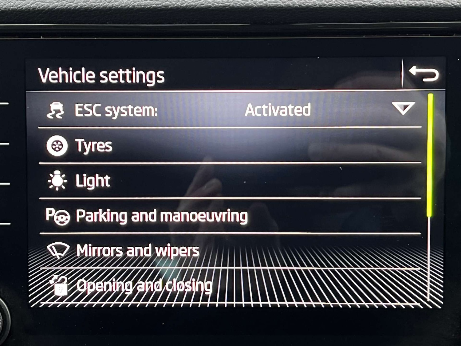 Used Skoda Karoq 2021 for sale - 76971073: Photo 42