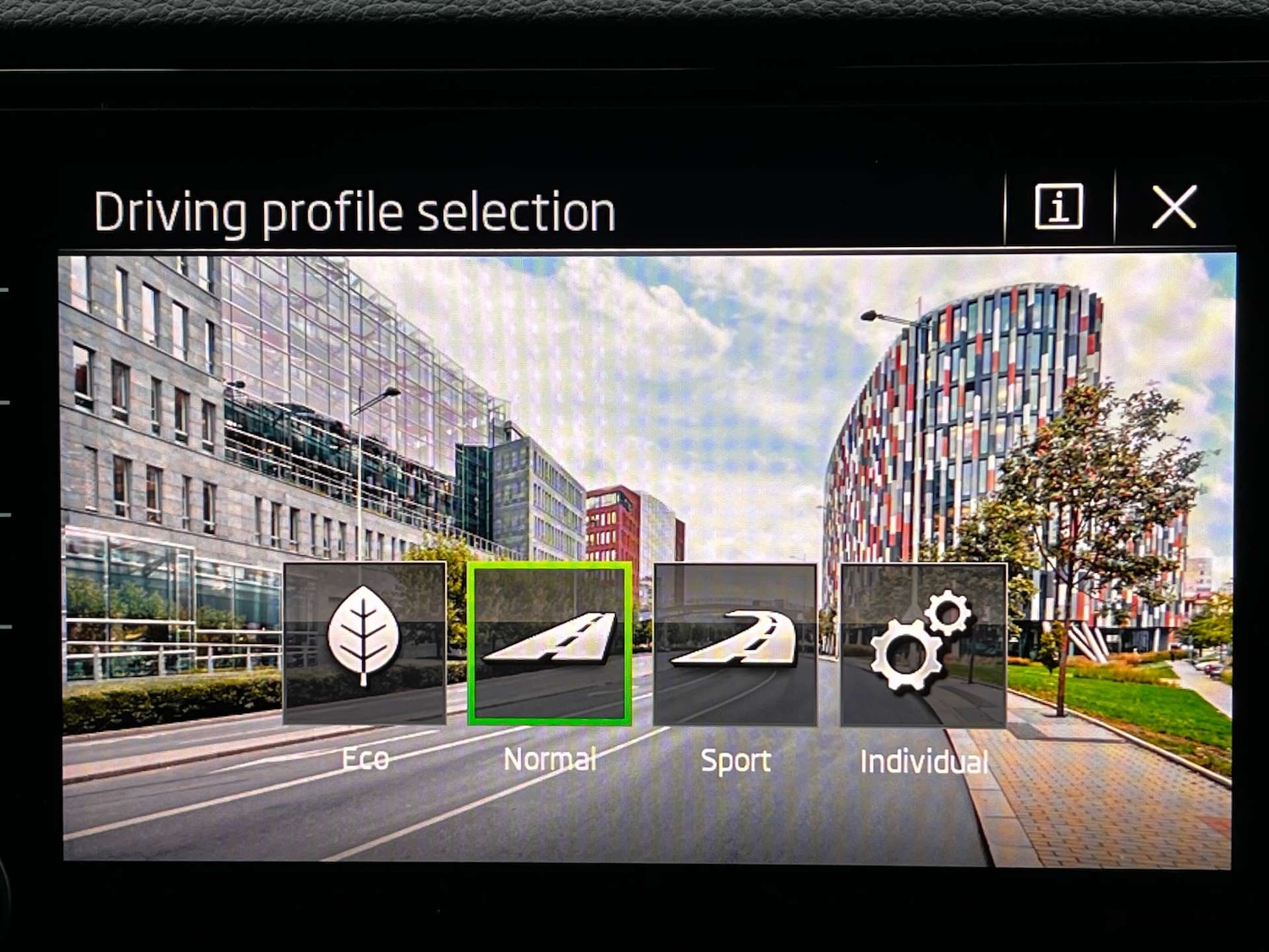 Used Skoda Karoq 2021 for sale - 76971073: Photo 48