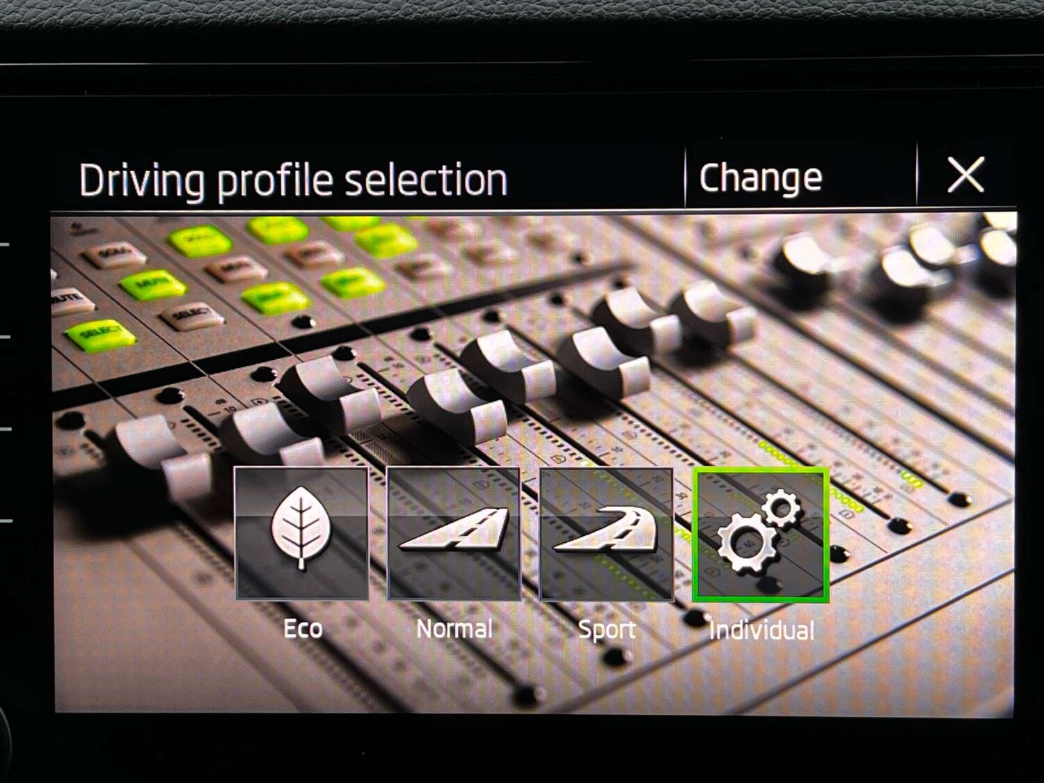 Used Skoda Karoq 2021 for sale - 76971073: Photo 50