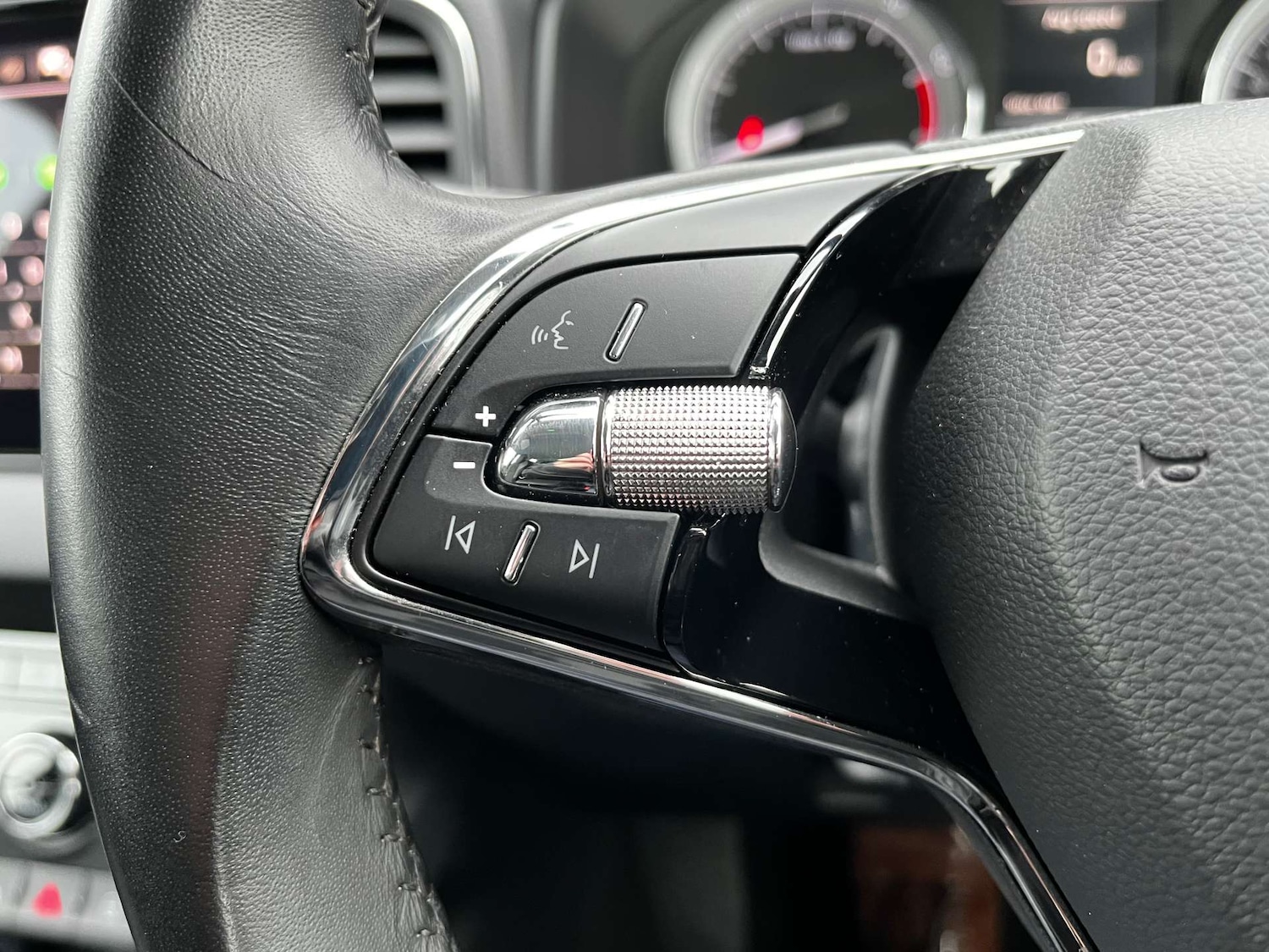 Used Skoda Karoq 2021 for sale - 76971073: Photo 59