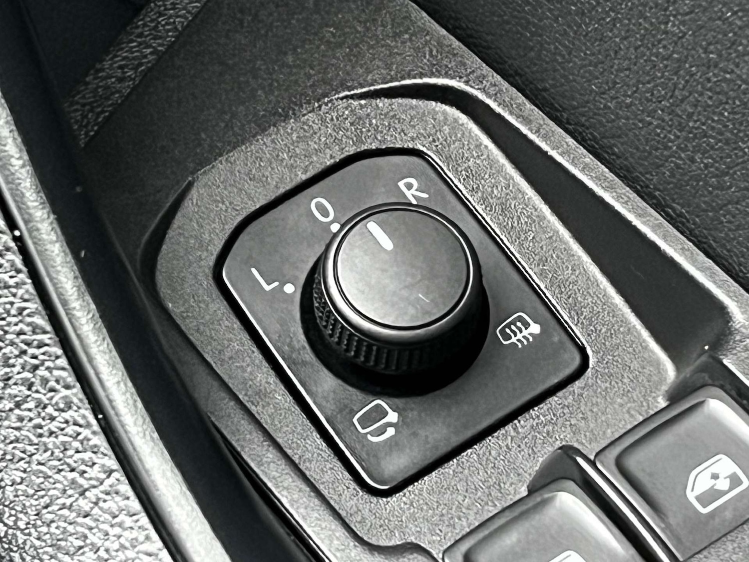 Used Skoda Karoq 2021 for sale - 76971073: Photo 65