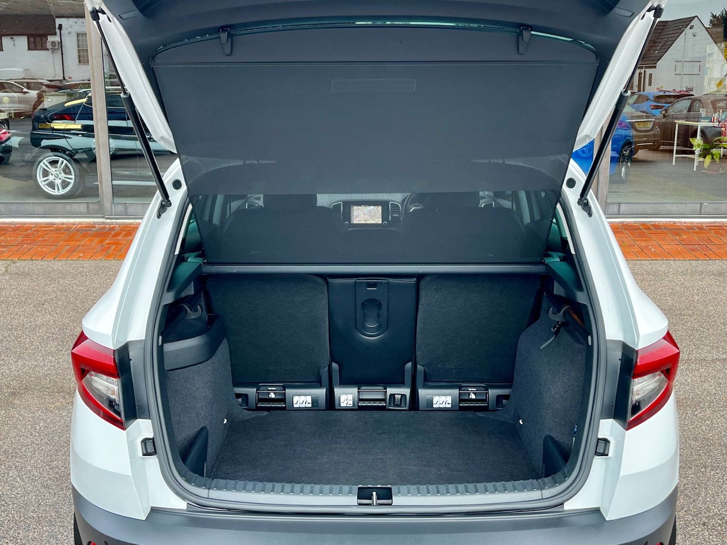 Used Skoda Karoq 2021 for sale - 76971073: Photo 72