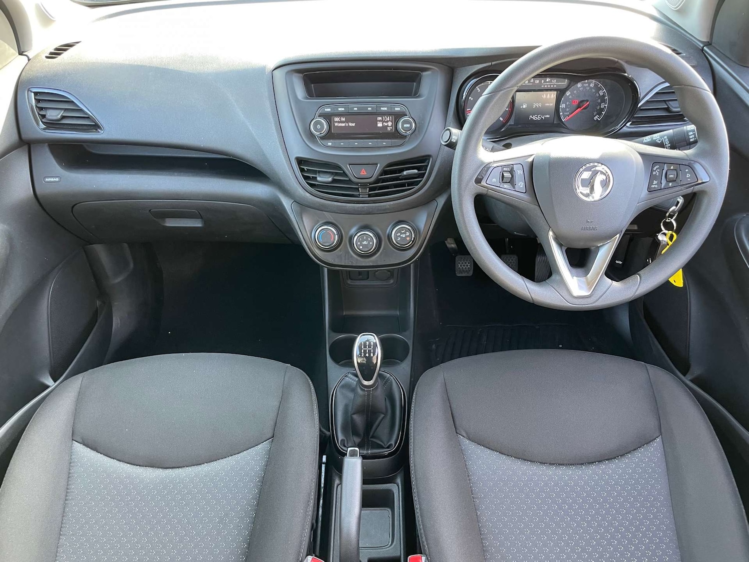 Used Vauxhall Viva 2016 for sale - 77664895: Photo 2