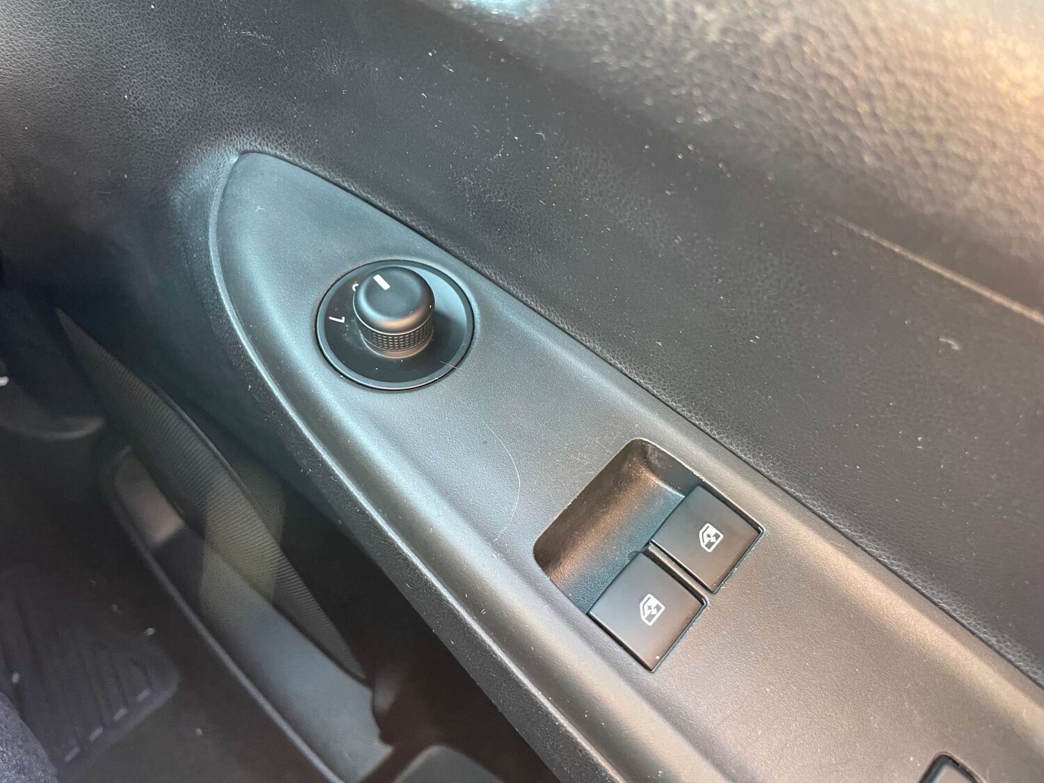 Used Vauxhall Viva 2016 for sale - 77664895: Photo 38