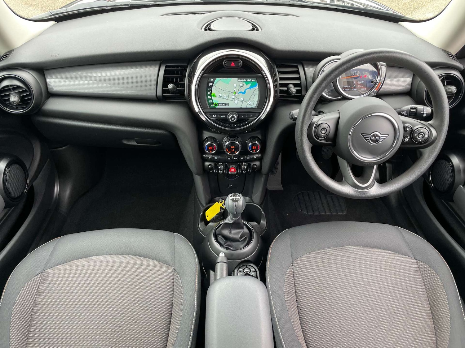 Used MINI Hatch 2021 for sale - 77803643: Photo 2