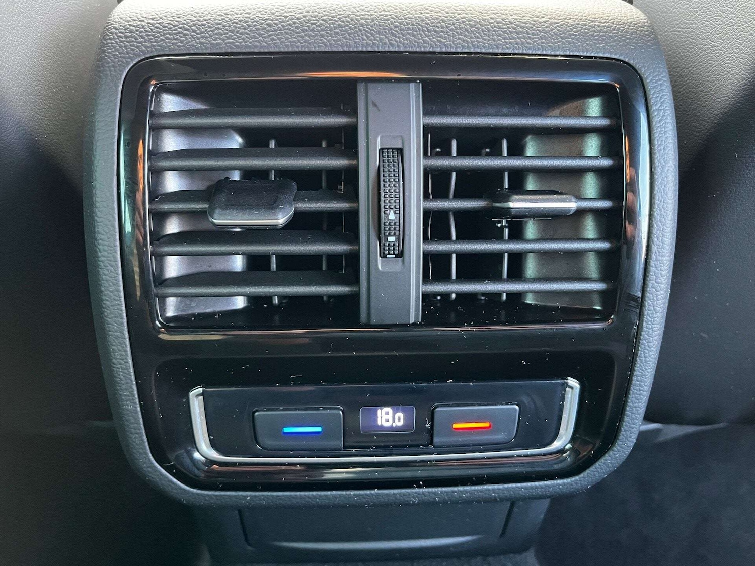 Used Volkswagen Passat 2020 for sale - 76957753: Photo 17